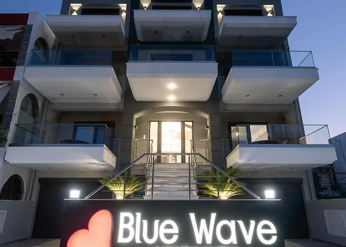 Blue Wave Luxury Suites